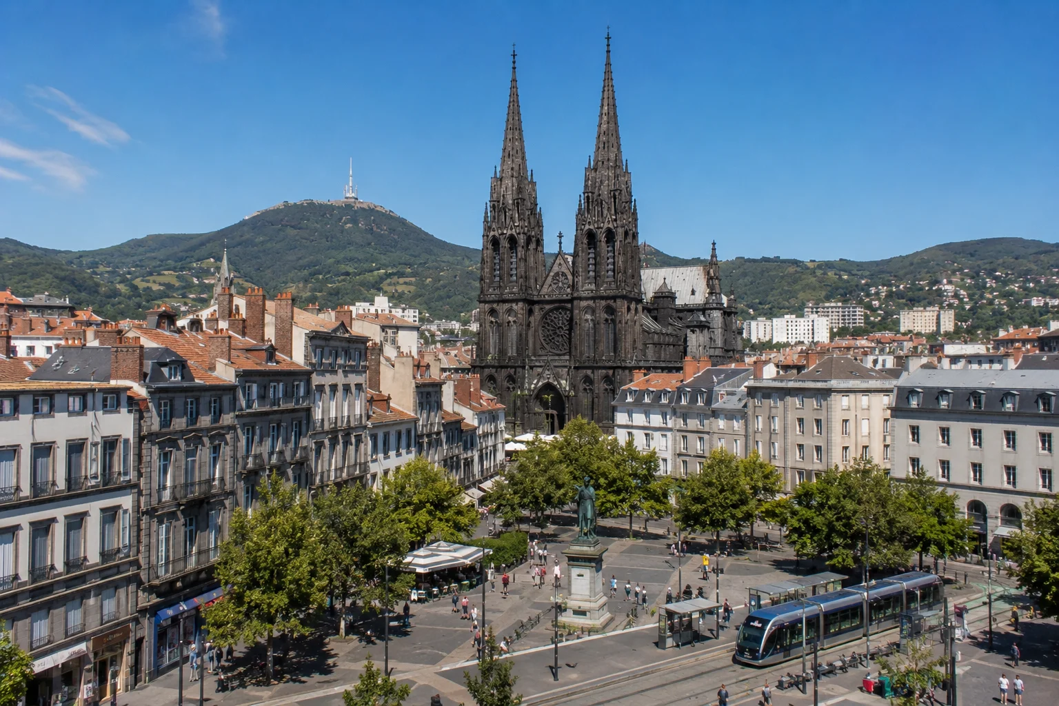 Autocar avec chauffeur à Clermont-Ferrand