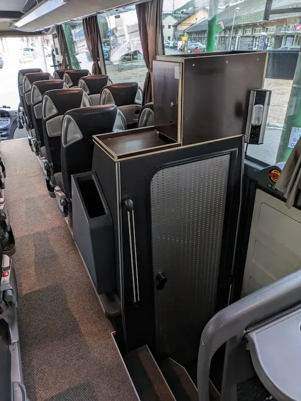 Photo de l'intérieur d'un autocar partenaire